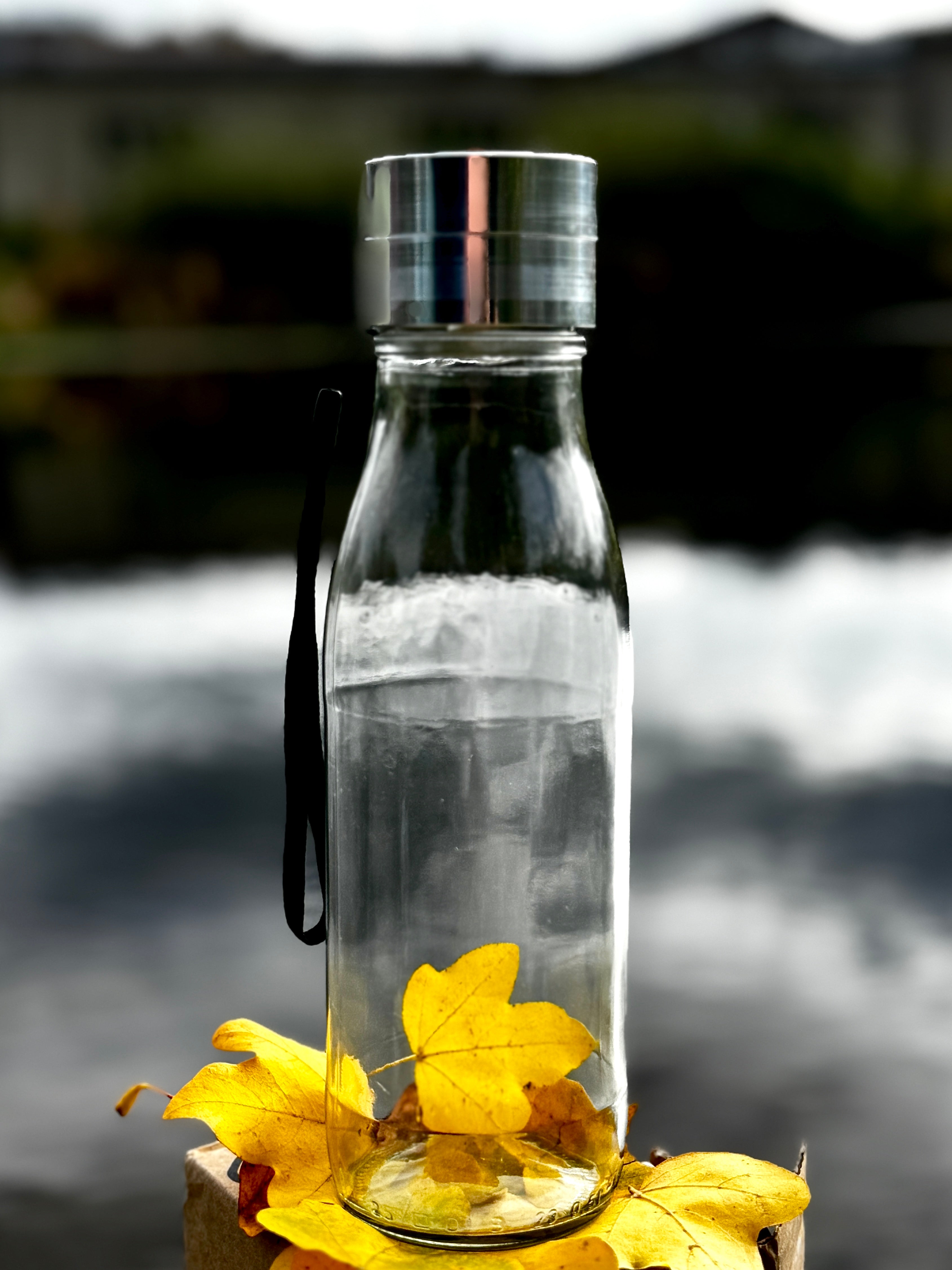 2Spirits - 3 in 1 Trinkflasche + Grinder