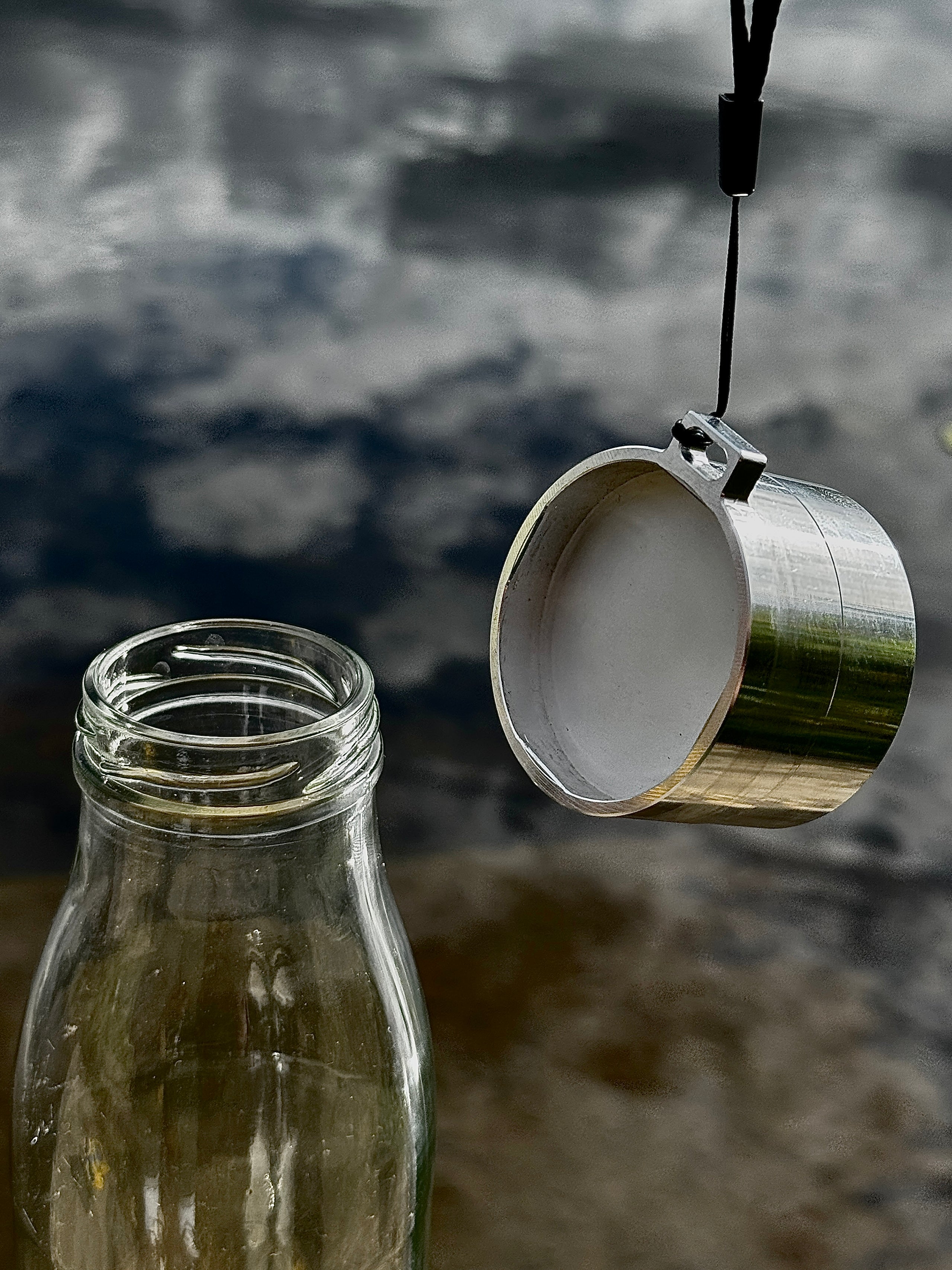 2Spirits - 3 in 1 Trinkflasche + Grinder